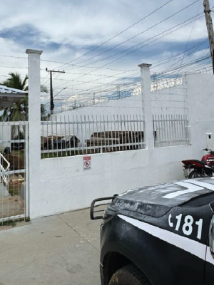 A Polícia Civil do Amazonas (PC-AM), por meio da 77ª Delegacia Interativa de Polícia (DIP) de Novo Airão (a 115 quilômetros de Manaus), cumpriu, no sábado (16), um mandado de prisão preventiva contra um homem, de 47 anos, pelo crime de estupro de vulnerável contra duas crianças, irmãs, que são netas de sua companheira.